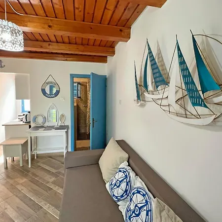 Popeye Jakuzzis Nyaralohaz Holiday home *