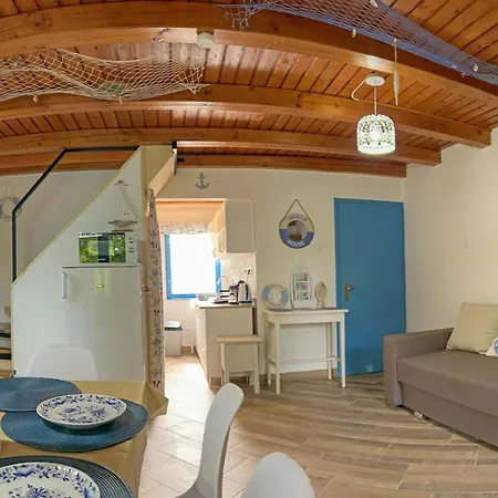 Popeye Jakuzzis Nyaralohaz Holiday home *