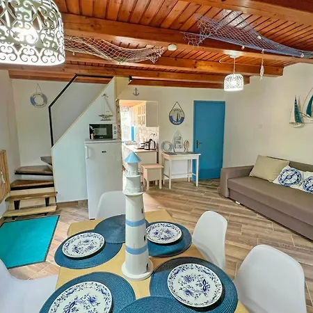 Holiday home Popeye Jakuzzis Nyaralohaz