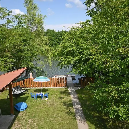 Дом отдыха Popeye Jakuzzis Nyaralohaz *