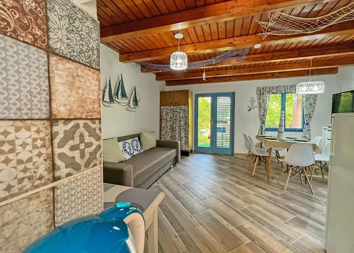 Popeye Jakuzzis Nyaralohaz