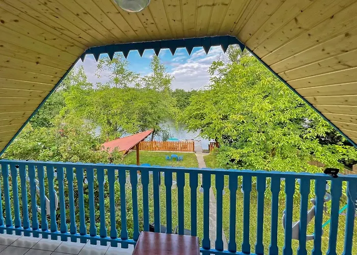 Дом отдыха Popeye Jakuzzis Nyaralohaz *