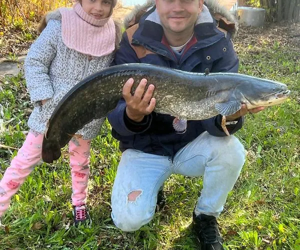 Дом отдыха Popeye Jakuzzis Nyaralohaz Бекессентандраш