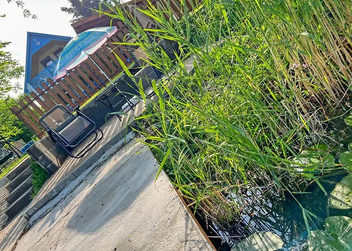 Popeye Jakuzzis Nyaralohaz Дом отдыха Бекессентандраш